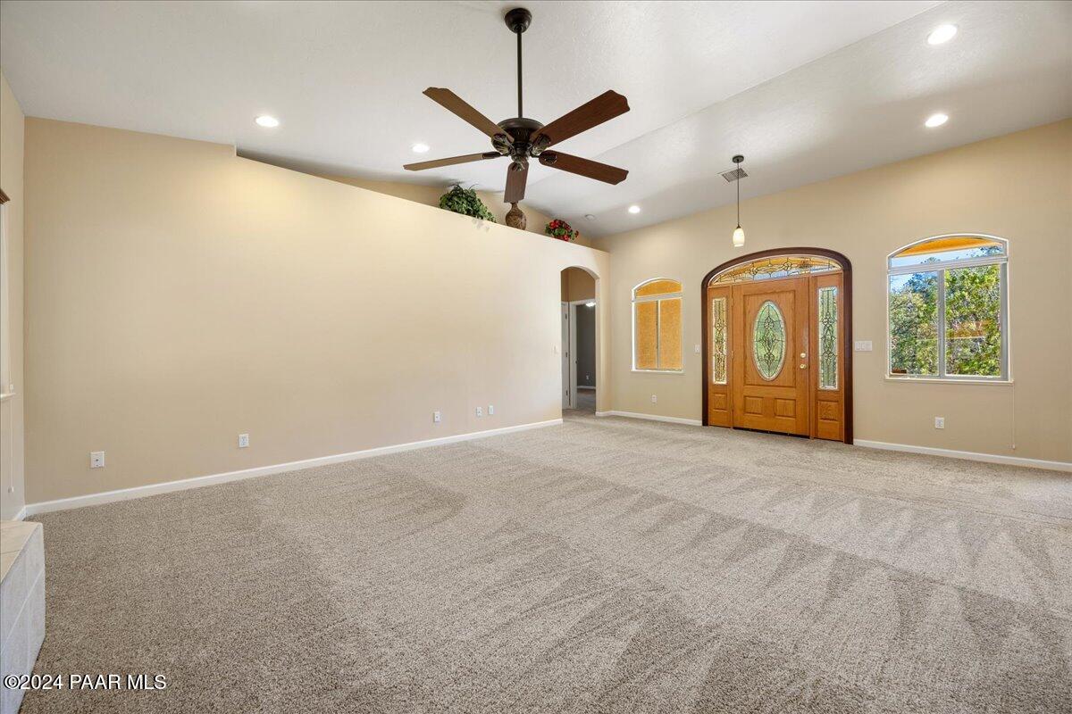 1260 Haisley Road Prescott, AZ 86303 - Photo 6 of 34 Living Room - 1260 Haisley Rd