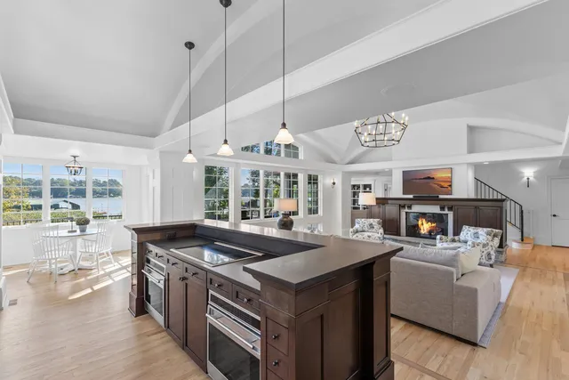 $3,495,000 | 1074 Wildhurst Trail, Orono, MN 55364