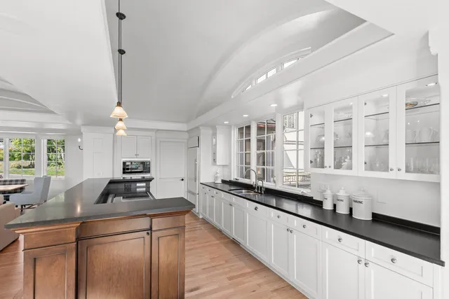 $3,495,000 | 1074 Wildhurst Trail, Orono, MN 55364