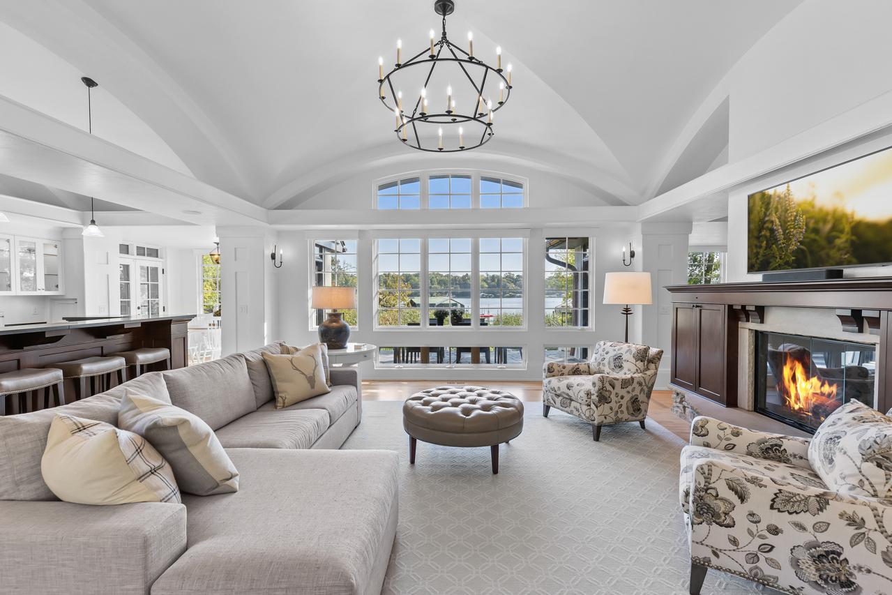 1074 Wildhurst Trail Orono, MN 55364 - Photo 4 of 37