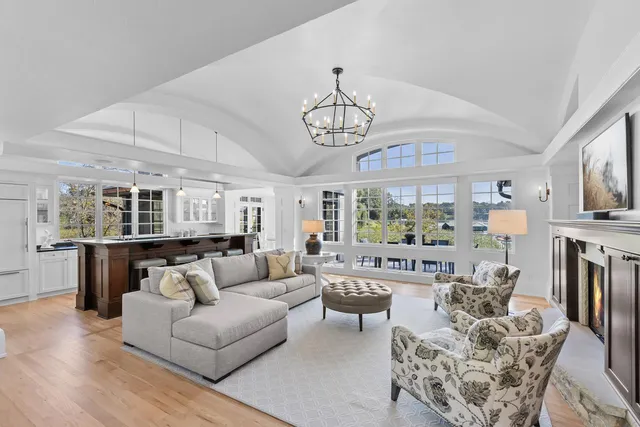 $3,495,000 | 1074 Wildhurst Trail, Orono, MN 55364