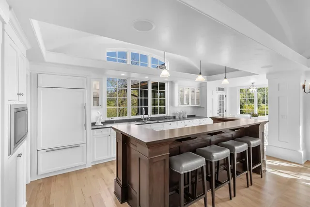 $3,495,000 | 1074 Wildhurst Trail, Orono, MN 55364