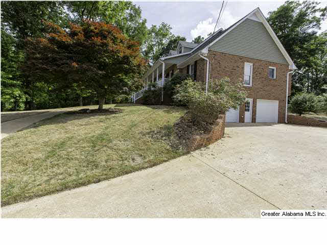872 Ivawood Road Birmingham, AL 35210 - Photo 3 of 28