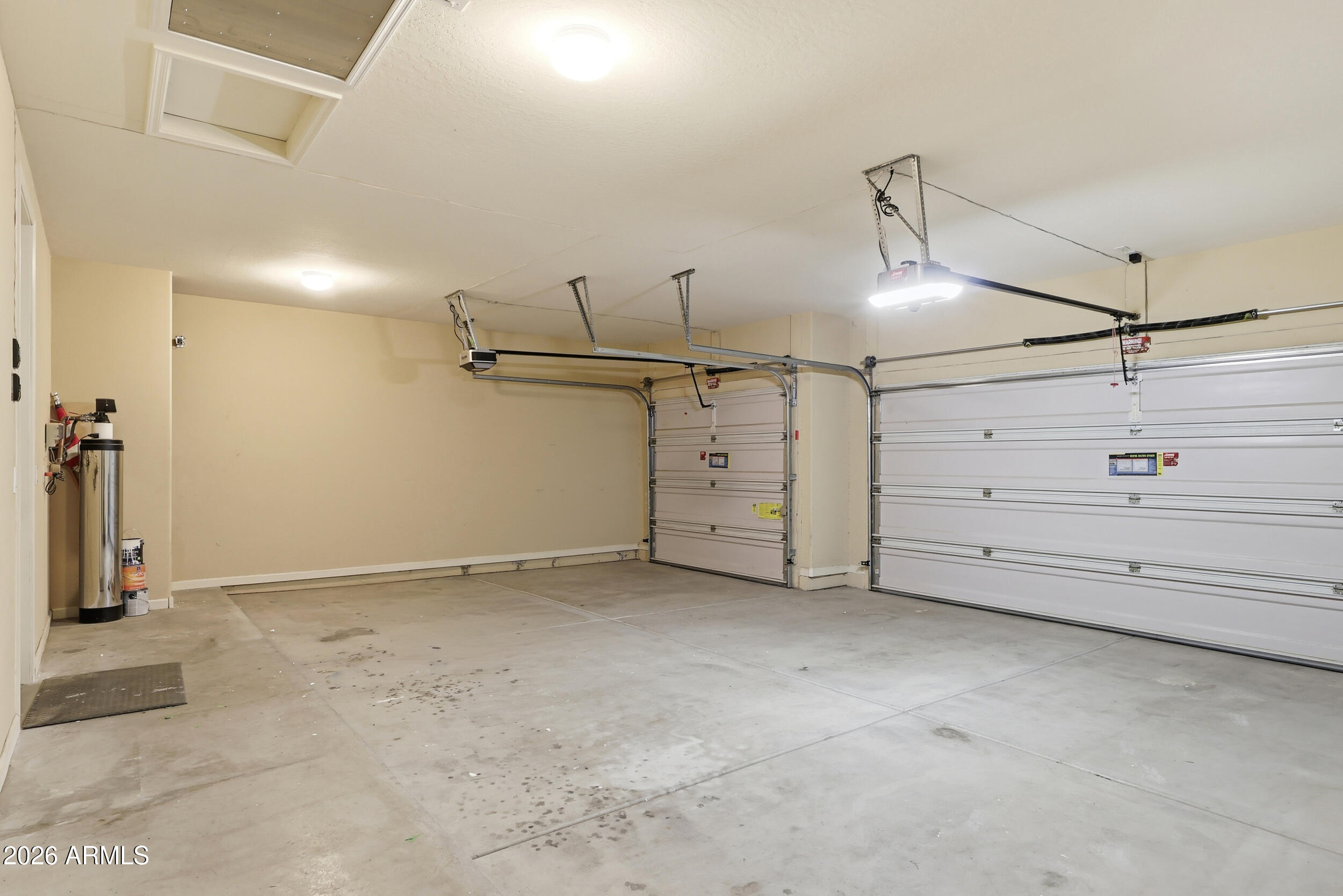 12809 South 177th Avenue Goodyear, AZ 85338 - Photo 32 of 44 Garage