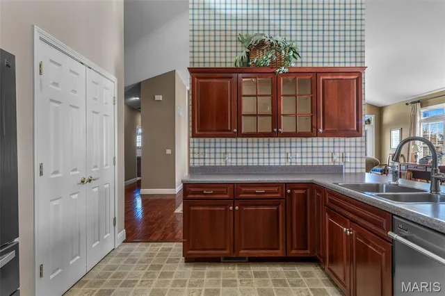 $345,000 | 520 Wynnfield Lane, Farmington, MO 63640