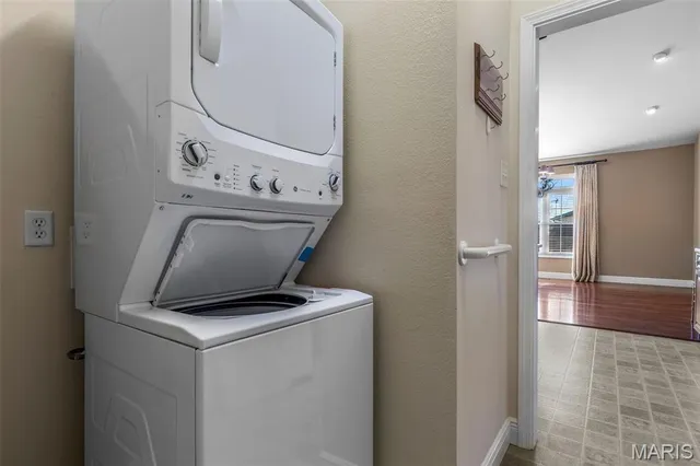 $345,000 | 520 Wynnfield Lane, Farmington, MO 63640