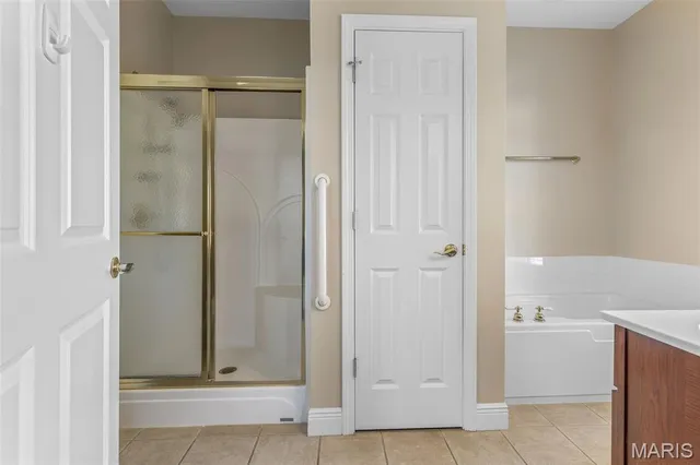 $345,000 | 520 Wynnfield Lane, Farmington, MO 63640