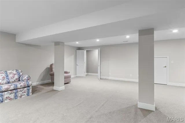 $345,000 | 520 Wynnfield Lane, Farmington, MO 63640