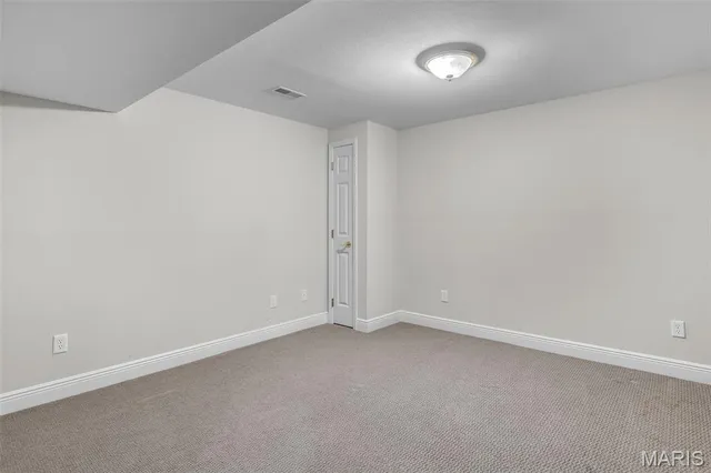 $345,000 | 520 Wynnfield Lane, Farmington, MO 63640