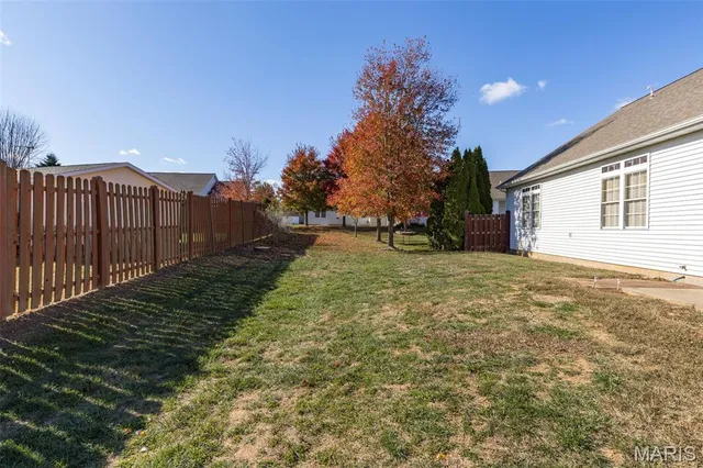 $345,000 | 520 Wynnfield Lane, Farmington, MO 63640