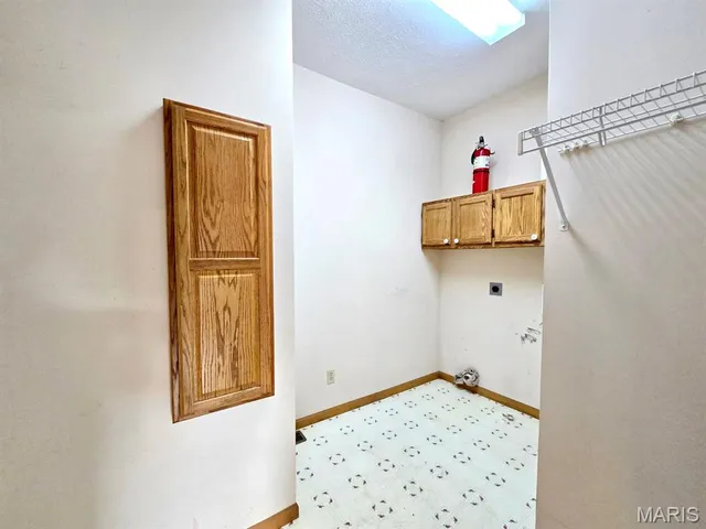 $599,900 | 15306 Bucyrus Drive, Bucyrus, MO 65444