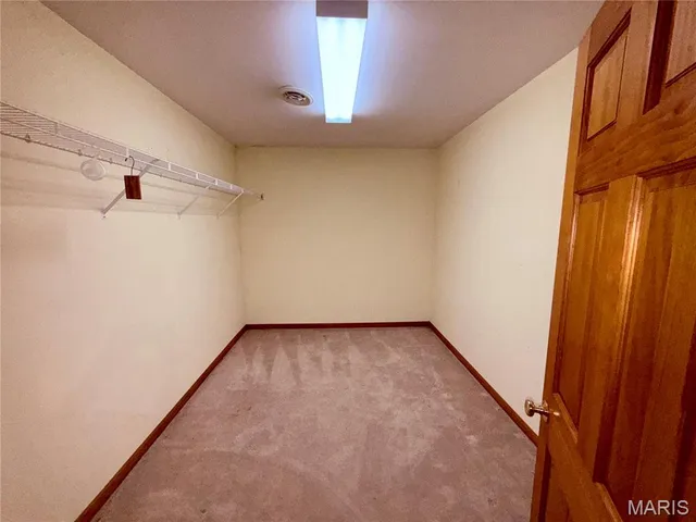 $599,900 | 15306 Bucyrus Drive, Bucyrus, MO 65444