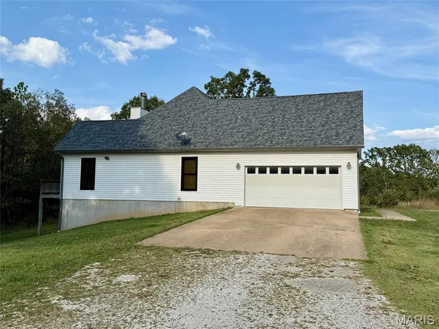 $599,900 | 15306 Bucyrus Drive, Bucyrus, MO 65444