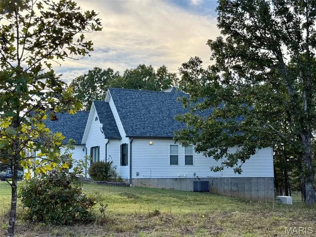 $599,900 | 15306 Bucyrus Drive, Bucyrus, MO 65444