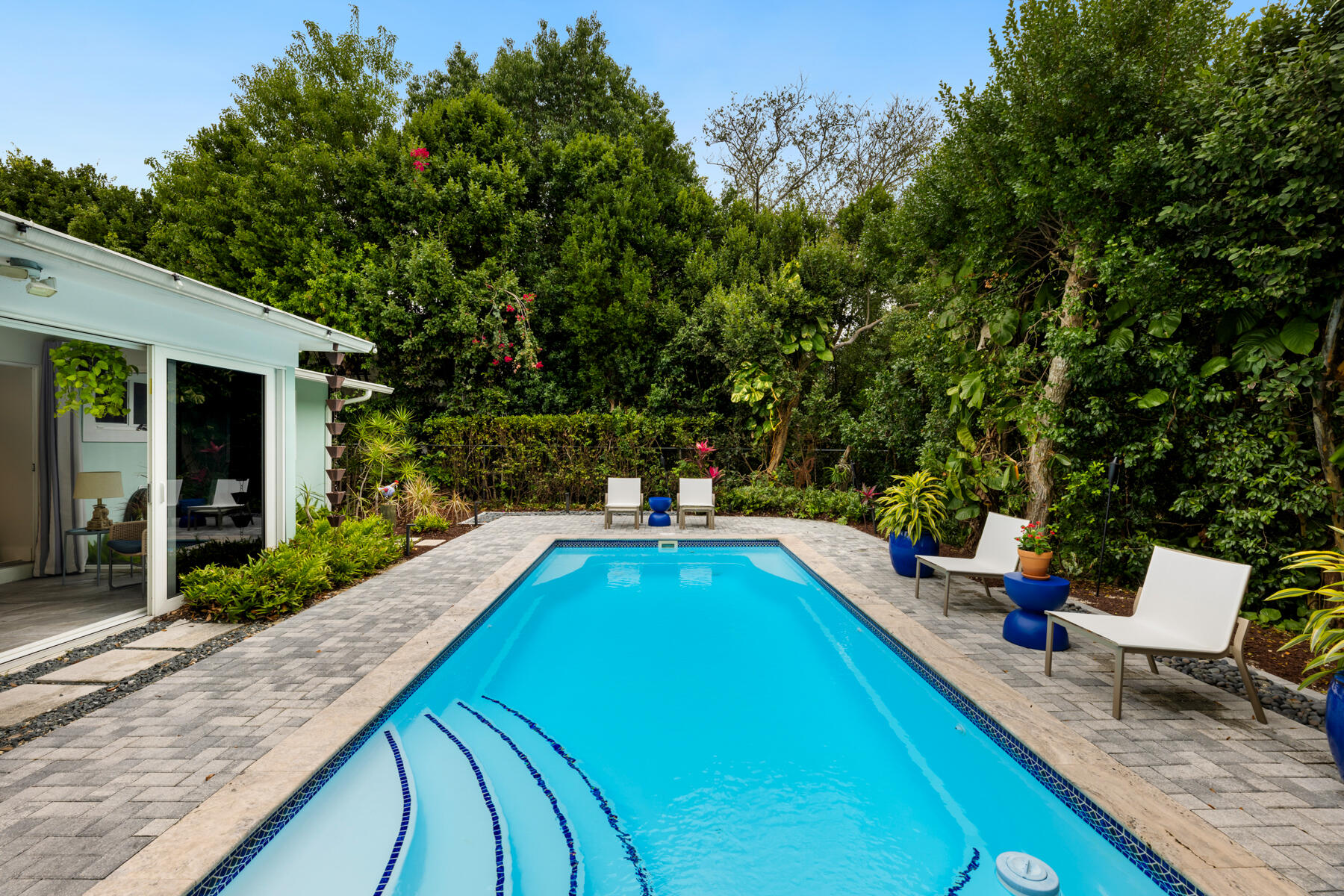 32 Park Road Islamorada, FL 33036 - Photo 20 of 48 swimming pool view with a seating space