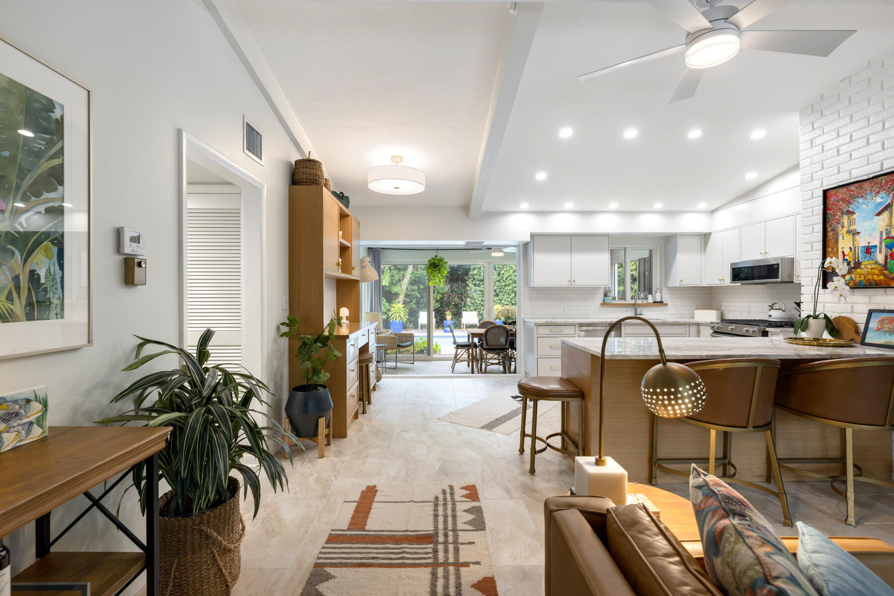 32 Park Road Islamorada, FL 33036 - Photo 46 of 48 a room with lots of chairs and mirrors