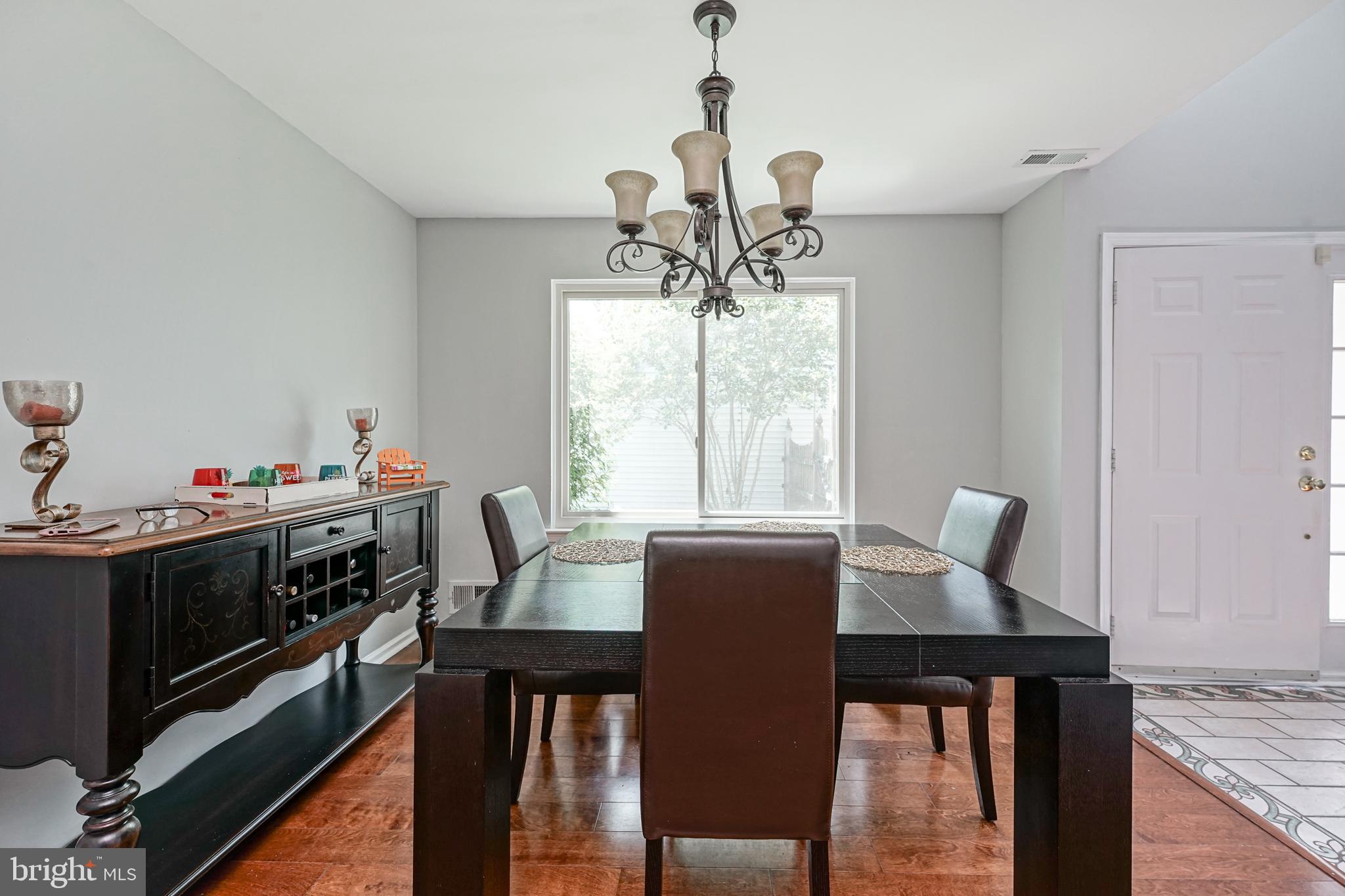 18 Ridgewood Way Burlington, NJ 08016 - Photo 11 of 37 Gallery Image 11