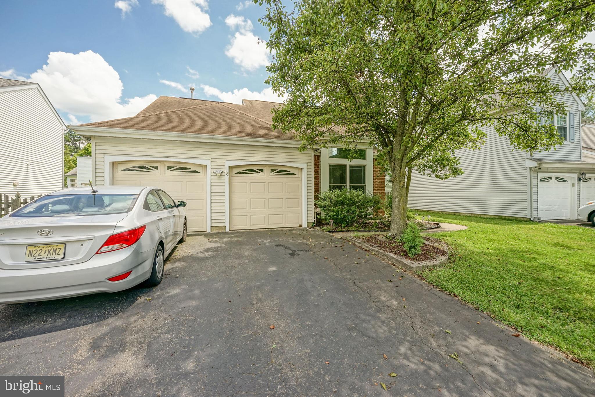 18 Ridgewood Way Burlington, NJ 08016 - Photo 3 of 37 Gallery Image 3