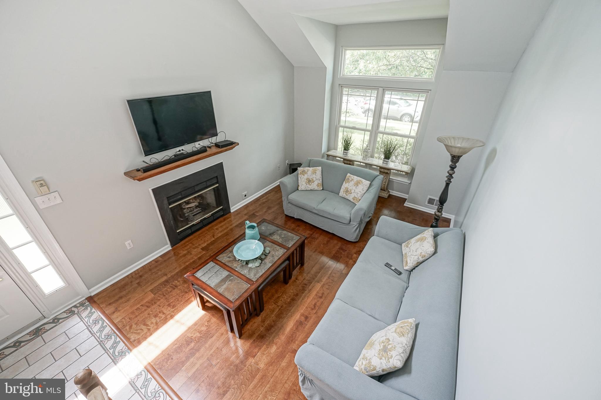 18 Ridgewood Way Burlington, NJ 08016 - Photo 7 of 37 Gallery Image 7