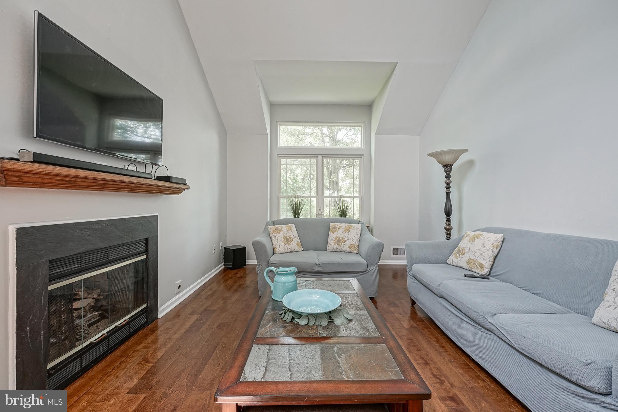 18 Ridgewood Way Burlington, NJ 08016 - Photo 9 of 37 Gallery Image 9