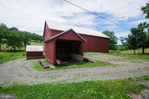211 Henry Road Barto, PA 19504 - Photo 11 of 50 Gallery Image 11
