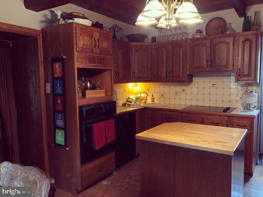 211 Henry Road Barto, PA 19504 - Photo 4 of 50 Gallery Image 4