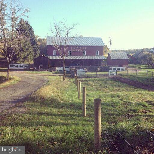 211 Henry Road Barto, PA 19504 - Photo 9 of 50 Gallery Image 9