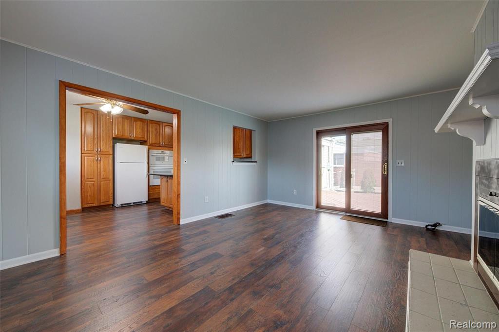 6480 Dillon Road Garden City, MI 48135 - Photo 15 of 45