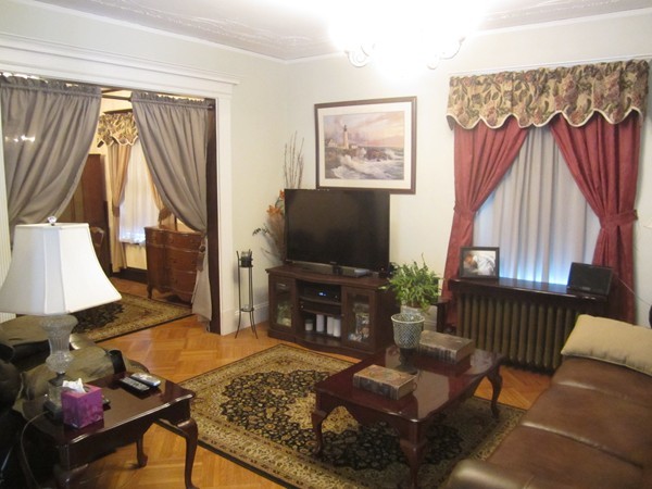 11 Court Road Winthrop, MA 02152 - Photo 7 of 29 Gallery Image 7