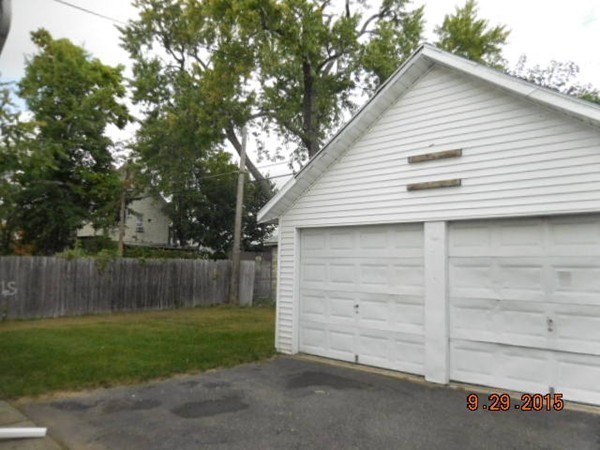 21 Daytona Street Springfield, MA 01108 - Photo 6 of 26 Gallery Image 6