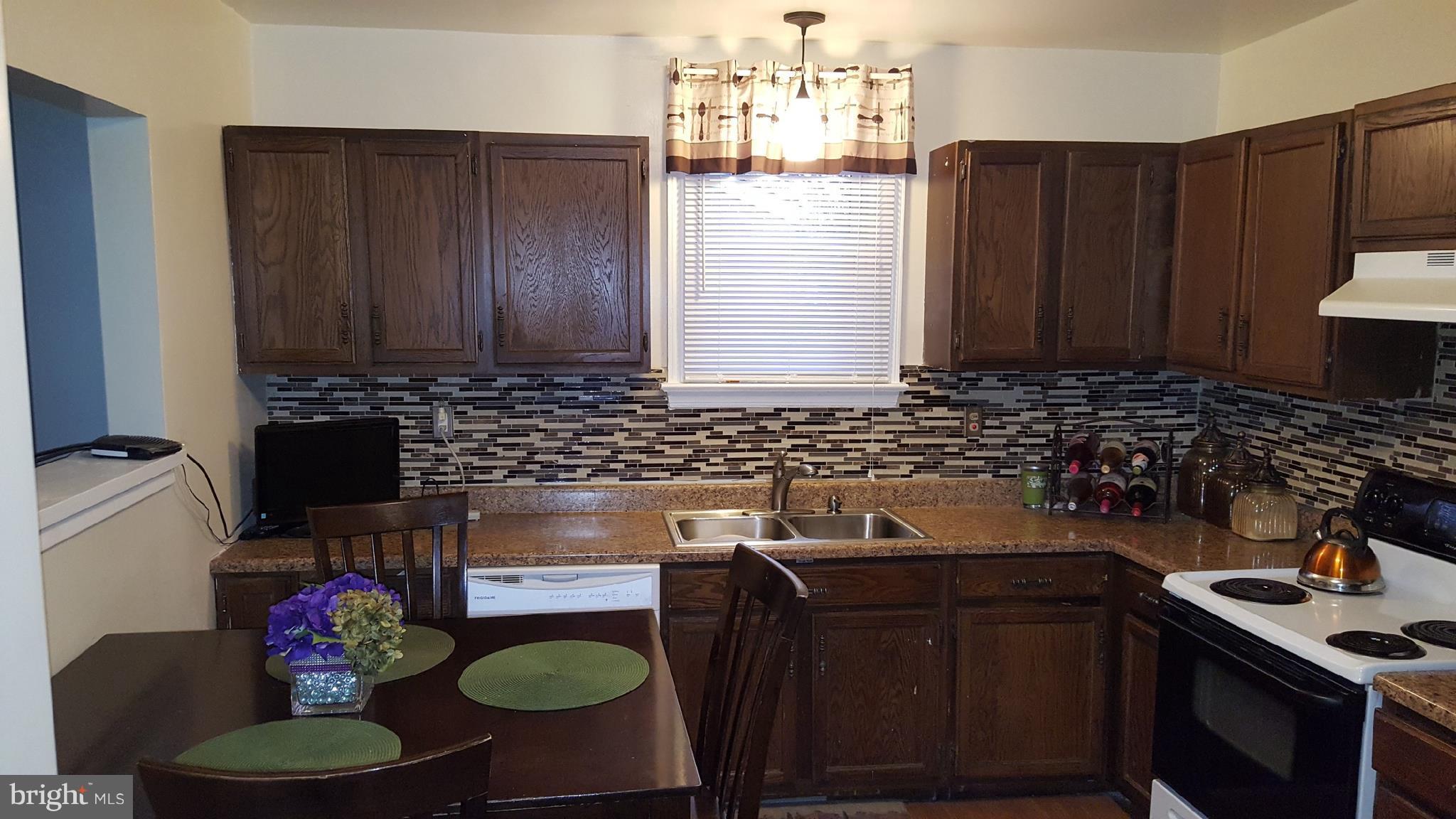 9002 Ardmore Road Springdale, MD 20706 - Photo 13 of 21 Kitchen