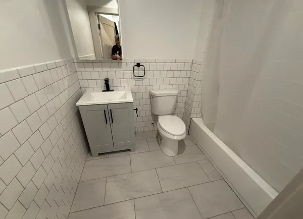 $2,000 | 131 Church Street, Unit 302, Burlington, VT 05401