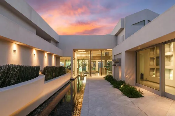 $10,900,000 | 6002 Via Posada Del Norte, Rancho Santa Fe, CA 92067
