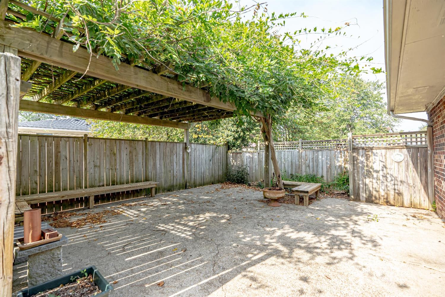102 Ravenwood Road Versailles, KY 40383 - Photo 35 of 49 Photo 35