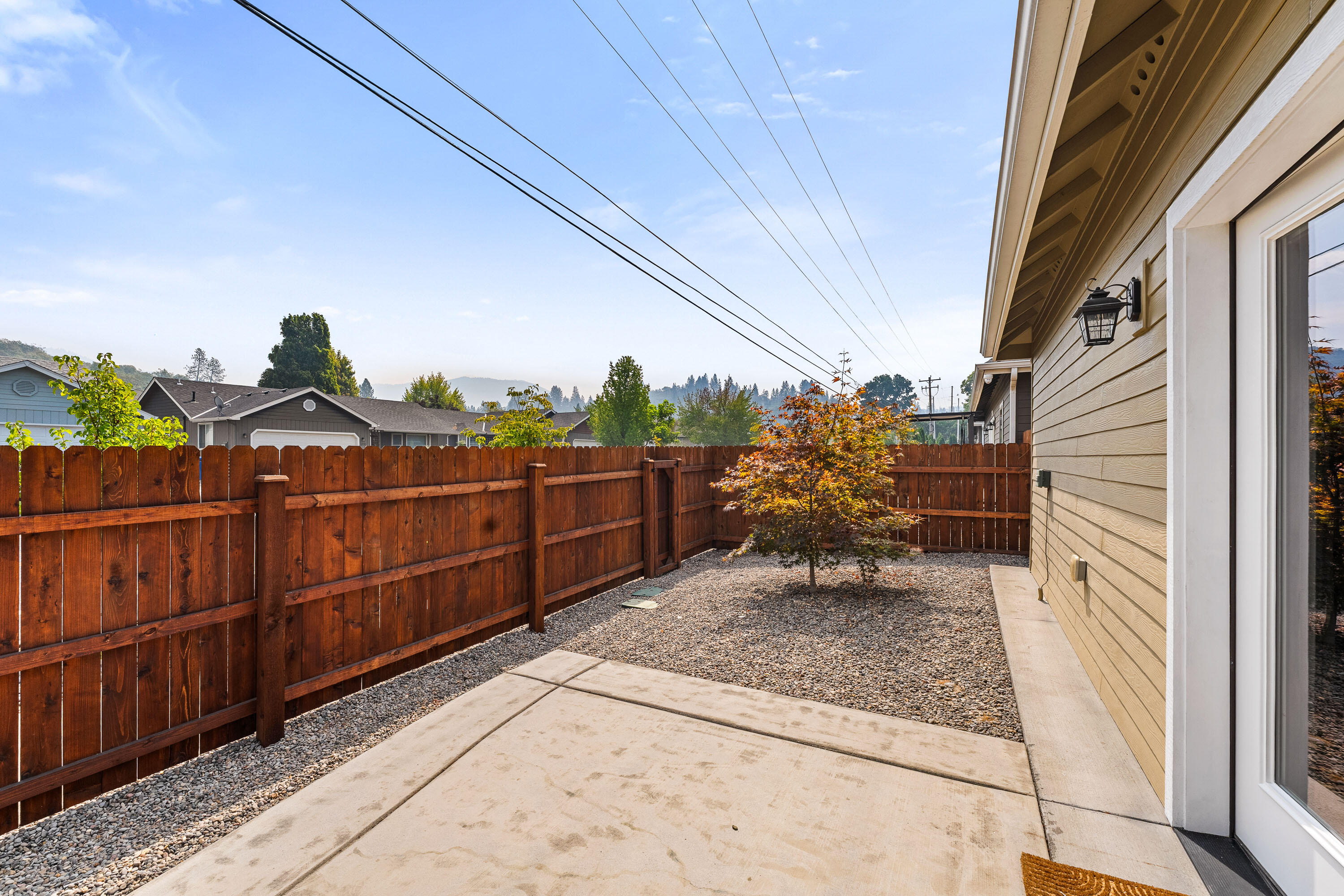 1764 Harbeck Road Grants Pass, OR 97527 - Photo 14 of 28 EXT (8 of 9)