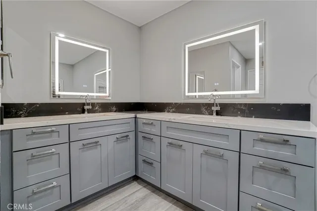 $1,750,000 | 19940 Mariposa Creek Way, Porter Ranch, CA 91326