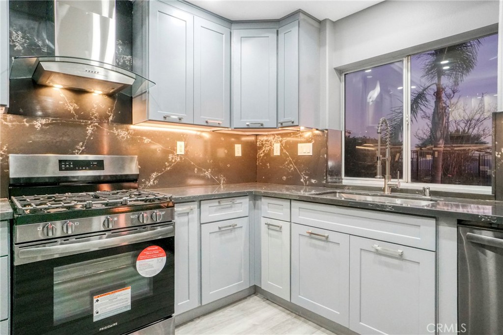 19940 Mariposa Creek Way Porter Ranch, CA 91326 - Photo 41 of 41