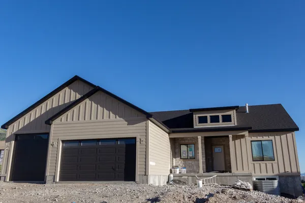 $789,900 | 1112 East 50 North, Hyde Park, UT 84318