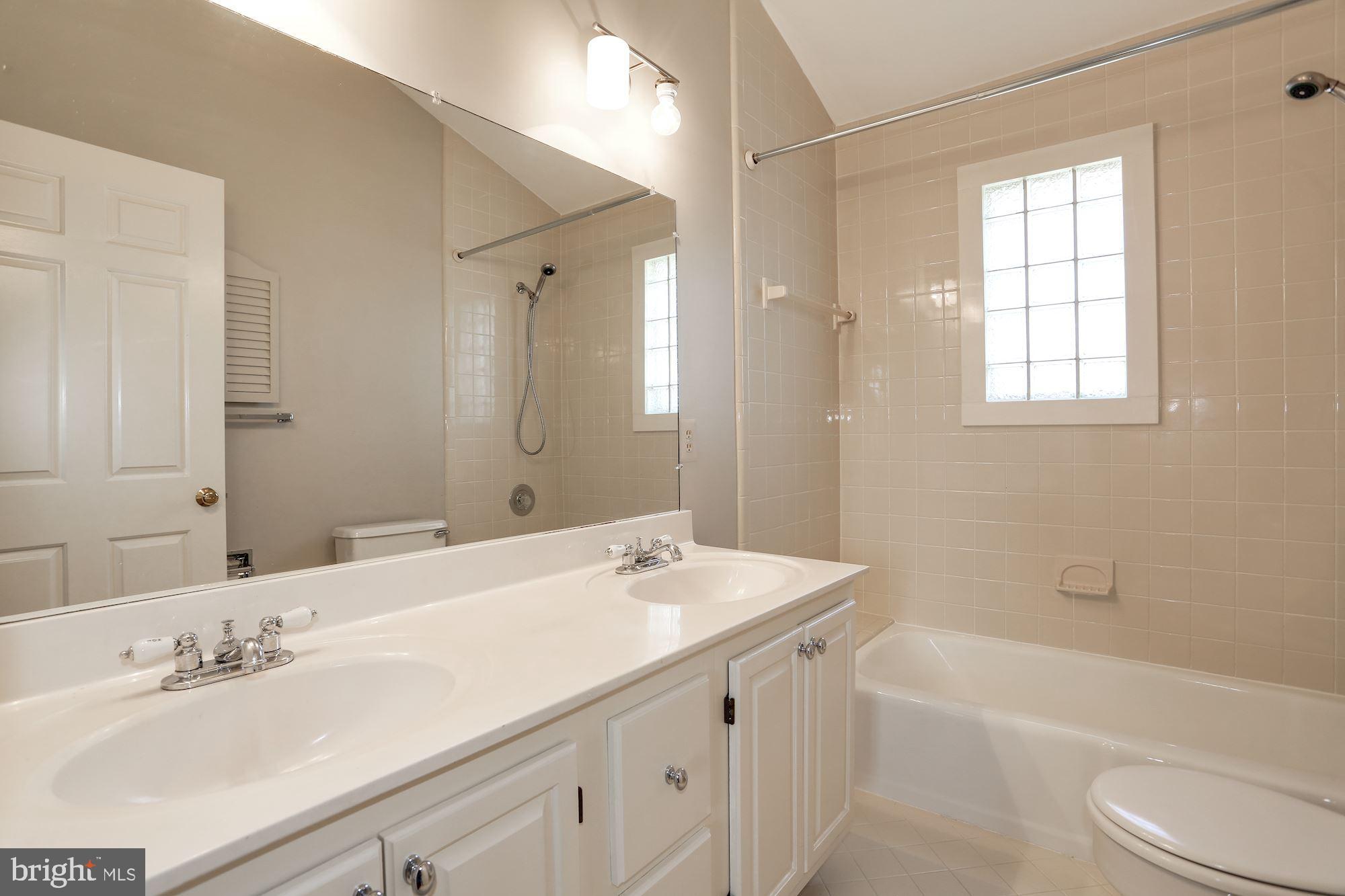 1301 19th Road South Arlington, VA 22202 - Photo 40 of 57 Secondary Bath 3
