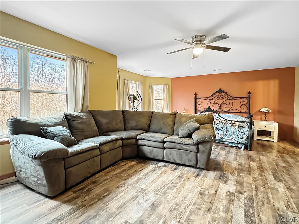 591 Poplar Creek Road Effort, PA 18330 - Photo 14 of 34 Gallery Image 14
