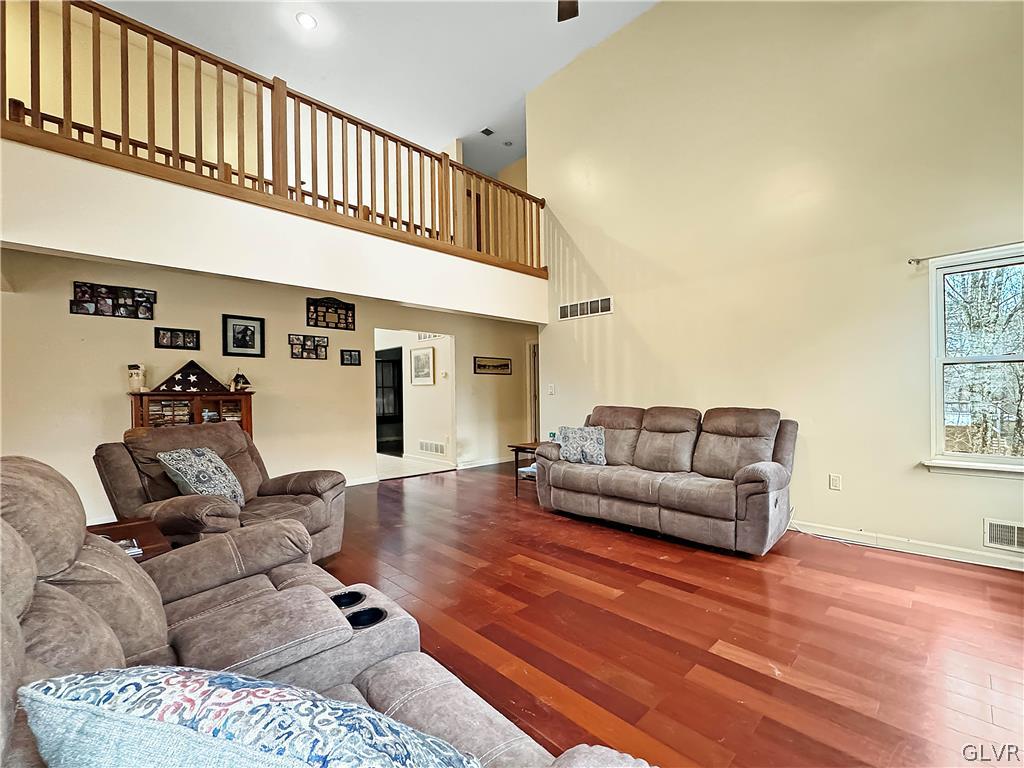 591 Poplar Creek Road Effort, PA 18330 - Photo 4 of 34 Gallery Image 4