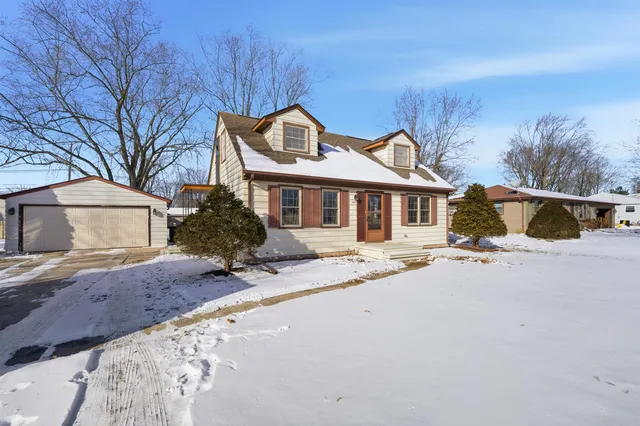 $240,000 | 1104 Stead Drive, Menasha, WI 54952