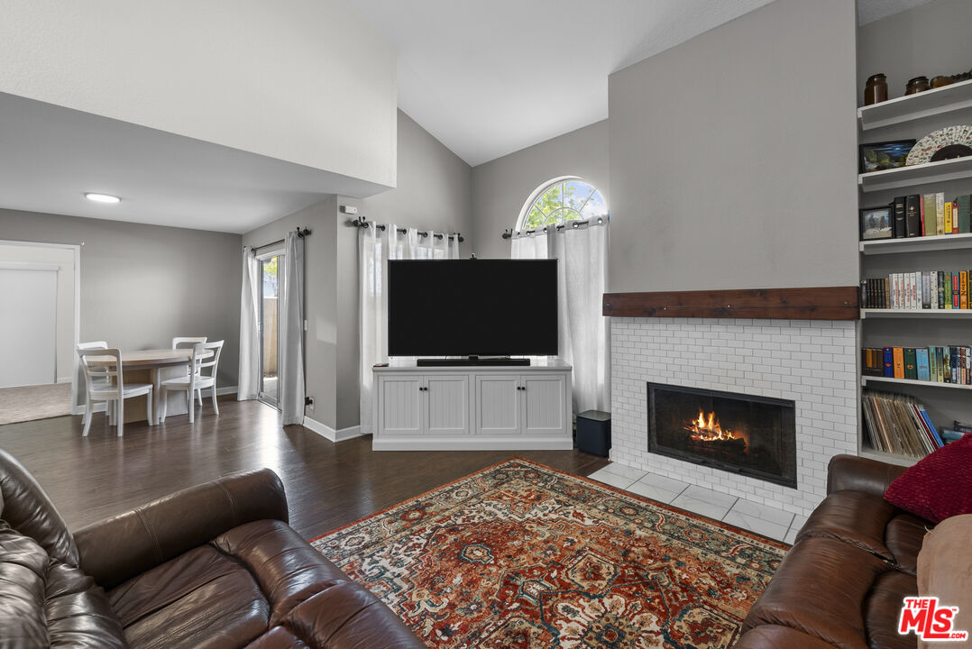 719 East Pleasant Valley Road Port Hueneme, CA 93041 - Photo 6 of 42