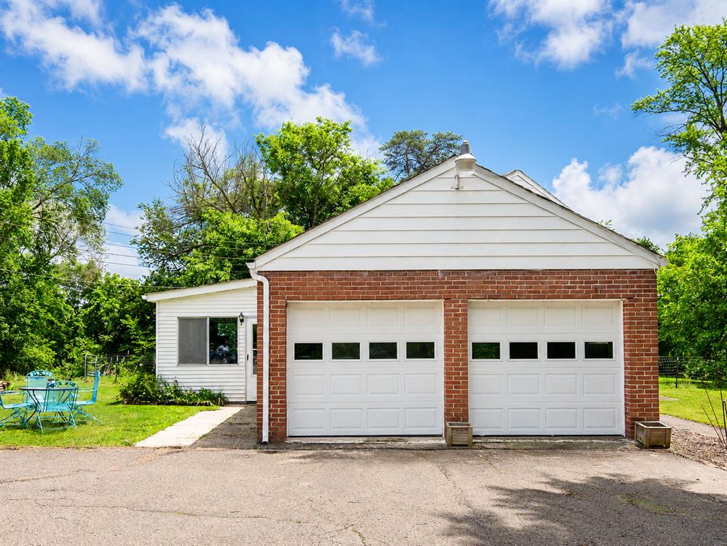 3510 Green Garden Road Aliquippa, PA 15001 - Photo 2 of 31