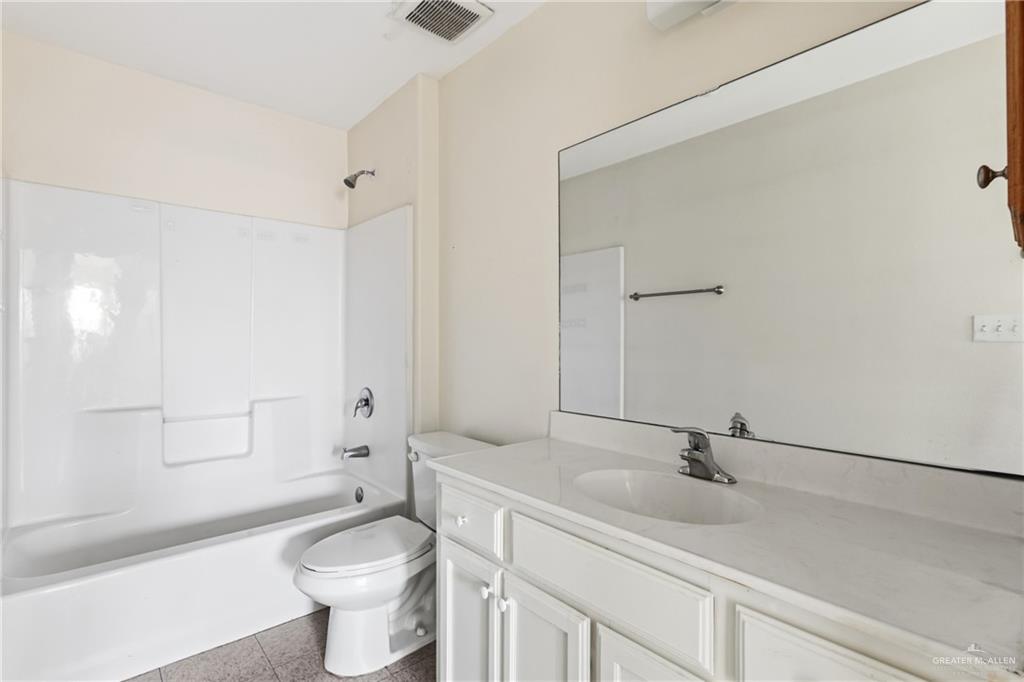 3001 Rutgers Avenue McAllen, TX 78504 - Photo 13 of 17