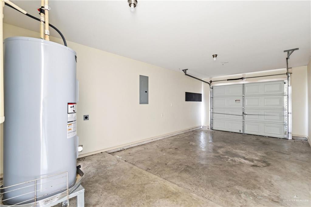 3001 Rutgers Avenue McAllen, TX 78504 - Photo 15 of 17