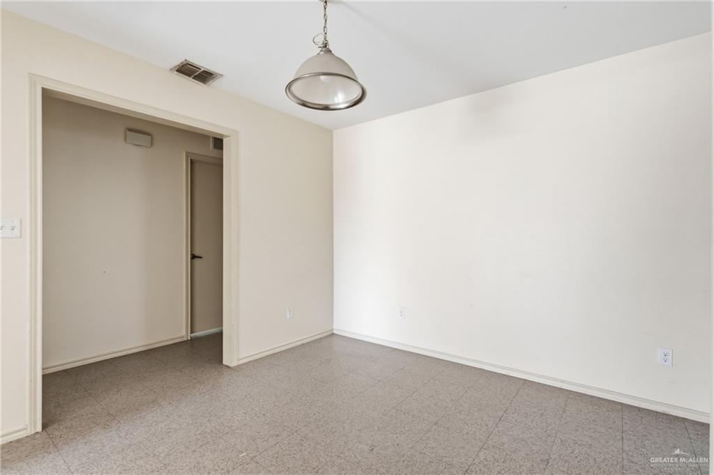 3001 Rutgers Avenue McAllen, TX 78504 - Photo 5 of 17