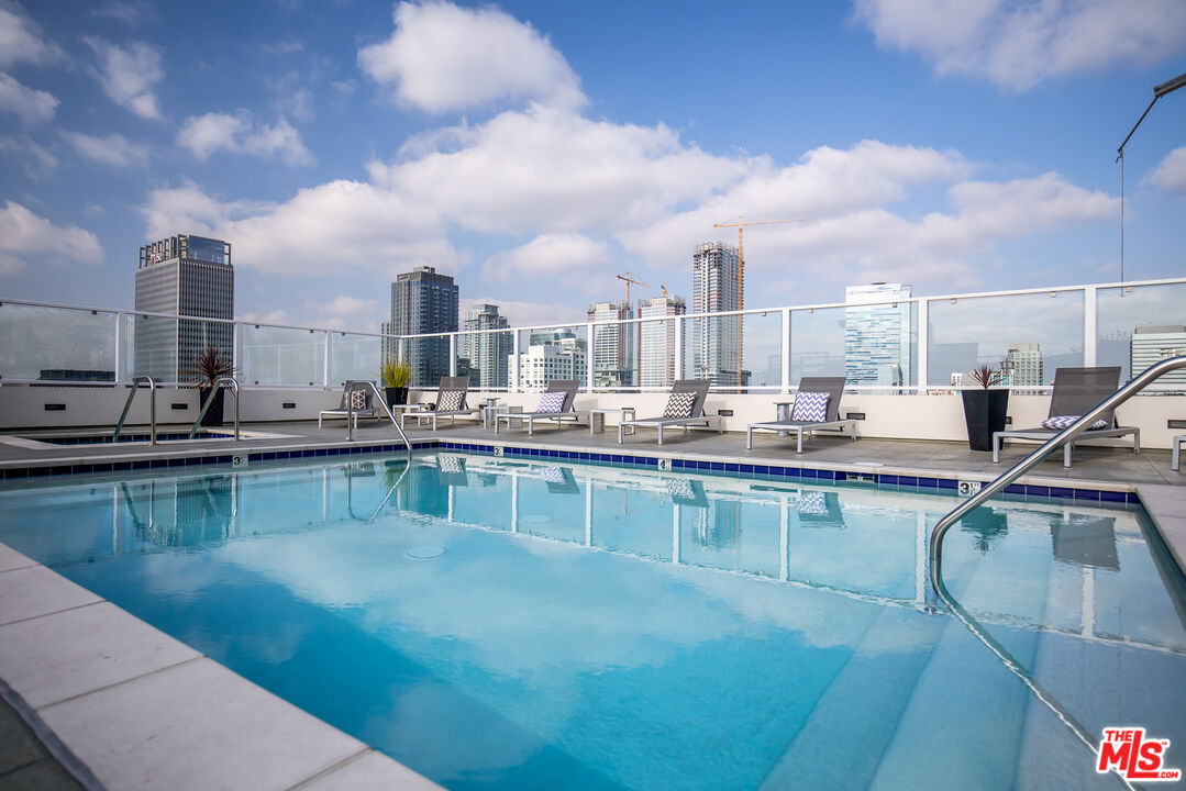 939 South Broadway, Unit 514 Los Angeles, CA 90015 - Photo 1 of 6 a view of a swimming pool with a terrace