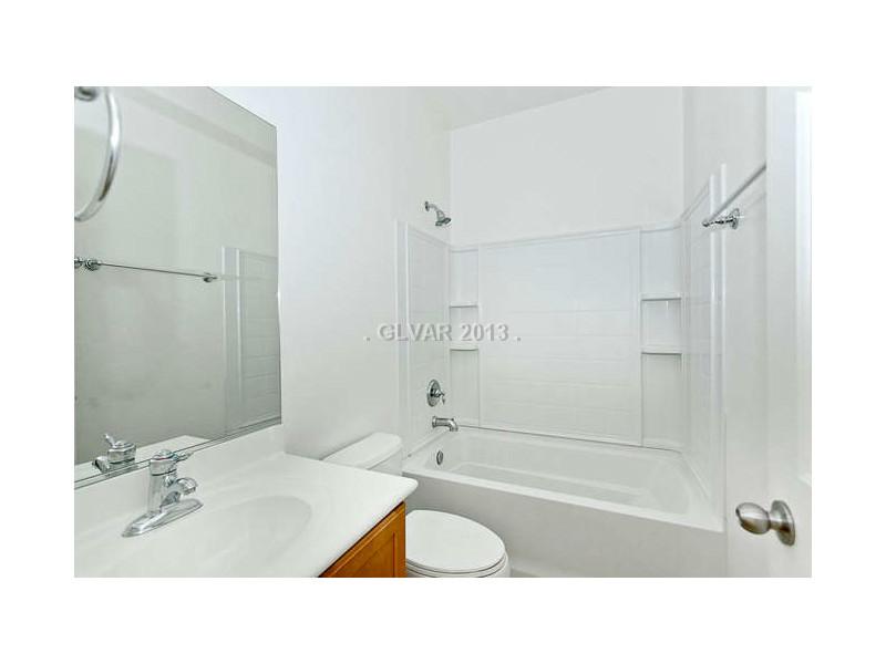 2624 Rue Toulouse Avenue Henderson, NV 89044 - Photo 11 of 26 Property Photo. Hall Bath