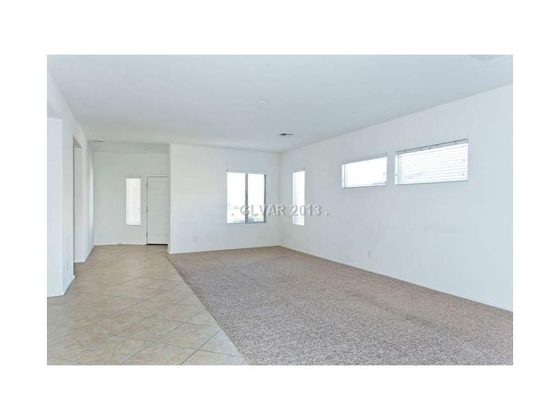 2624 Rue Toulouse Avenue Henderson, NV 89044 - Photo 18 of 26 Property Photo. Living Room